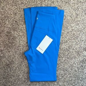 Groove Super-High-Rise Flared Pant Nulu
Poolside NWT